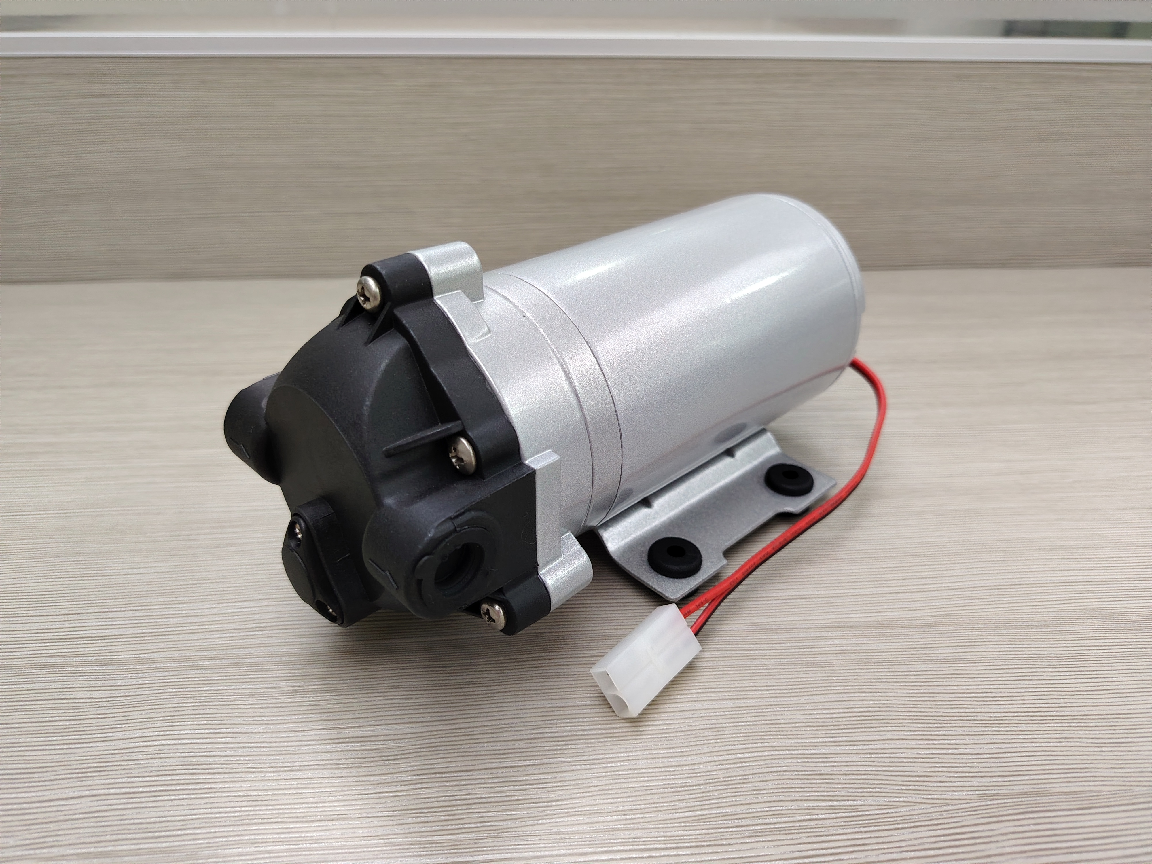 Zuanli Ro Booster Pumpe für Wasserreiniger.