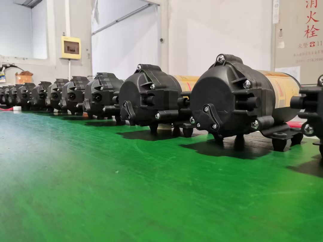 Unsere Firma fertigt die Umkehrosmosepumpen und den Exportieren