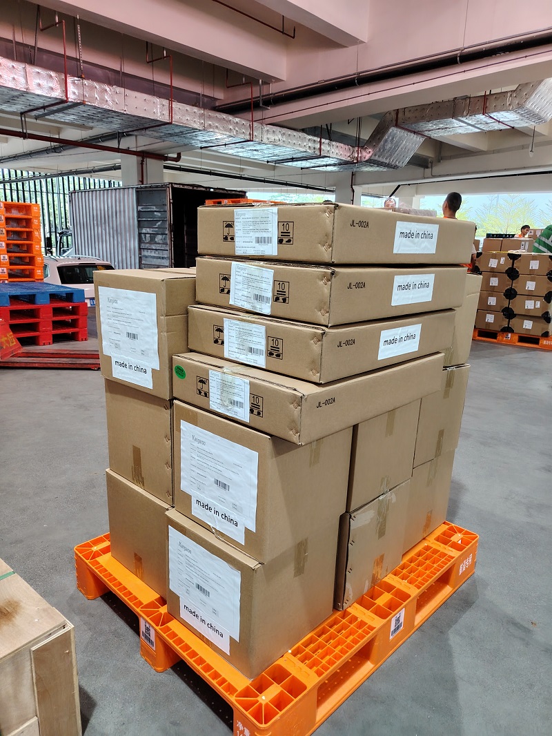 Dringende Luftfrachtdelieferung von Teilen von der Zuanli Company China.
